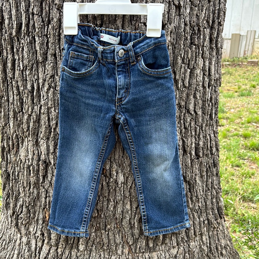 Levi's Blue Denim Jeans with Classic Style 2T